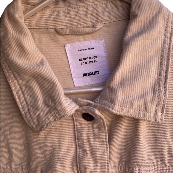 Cotton:On Shirt Jacket Denim Cropped Frayed Hem Snap Closure Size 8 - Picture 3 of 15